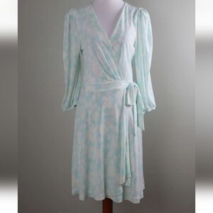 BCBG MAX AZRIA $228 Slinky Stretch Cloud Ikat Print True Wrap Dress Size Small